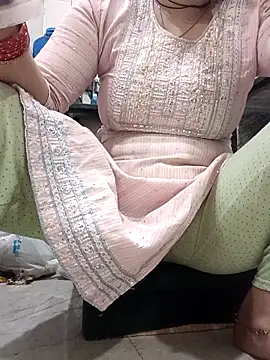 Barbie-Doll7 online show from February 12, 2026, 3:56 am