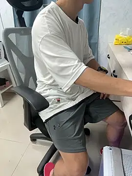 jason5858 online show from December 20, 2025, 7:37 am