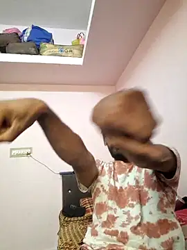 suhxil79 online show from December 15, 2025, 4:50 am