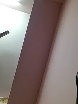 suhxil79 online show from January 12, 2026, 4:12 pm