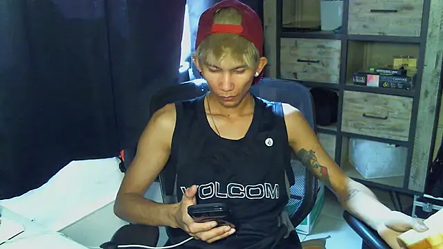 jhaycobXgarcia online show from March 8, 2026, 8:12 pm