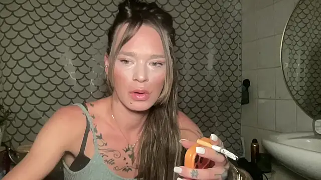 vinique99 online show from April 21, 2026, 2:12 pm