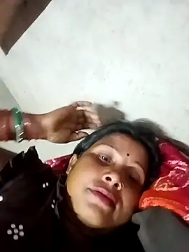 Shreya pandit online show from April 18, 2026, 7:58 pm