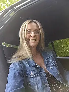 Sacha Scorp online show from April 23, 2026, 9:30 am