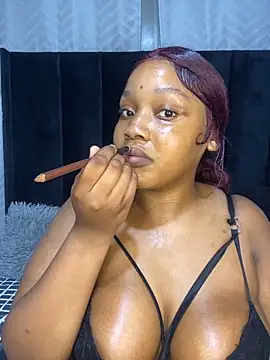 THICKBARBIE32 online show from June 21, 2026, 8:33 pm