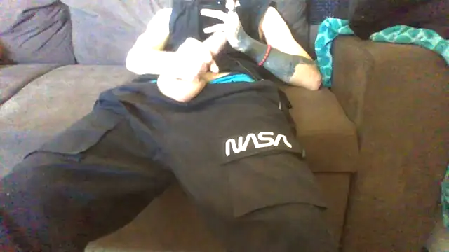 atreus69big online show from April 24, 2026, 11:34 am