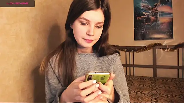 WeliosCouple online show from September 30, 2025, 5:51 pm