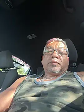 Snapshot of tigre6911 chatting on June 7, 2026, 9:29 pm tigre6911 online show from June 7, 2026, 9:29 pm