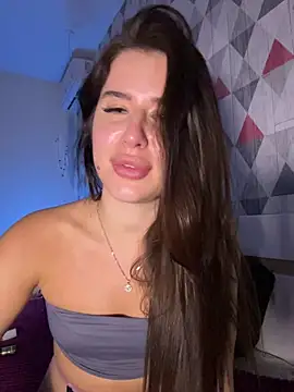 Snapshot of Lira_Fayeee chatting on July 6, 2026, 9:06 pm Lira Fayeee online show from July 6, 2026, 9:06 pm