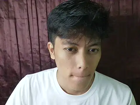 Snapshot of riodickph chatting on March 31, 2026, 7:47 pm riodickph online show from March 31, 2026, 7:47 pm