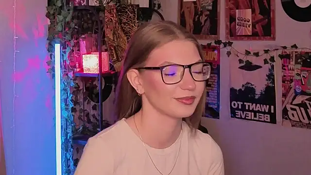 JeaneneWoltz online show from January 7, 2026, 9:12 am