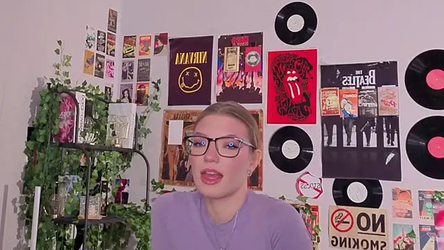 JeaneneWoltz online show from January 19, 2026, 9:13 am