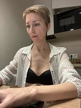 Sensual Flower online show from February 2, 2026, 6:45 am