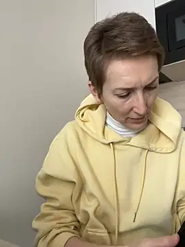 Sensual Flower online show from February 11, 2026, 7:35 am