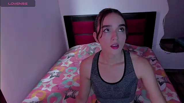 CRISTAL T2 online show from February 17, 2026, 6:47 pm