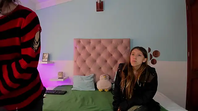 Briar y Blair online show from December 19, 2025, 1:51 pm