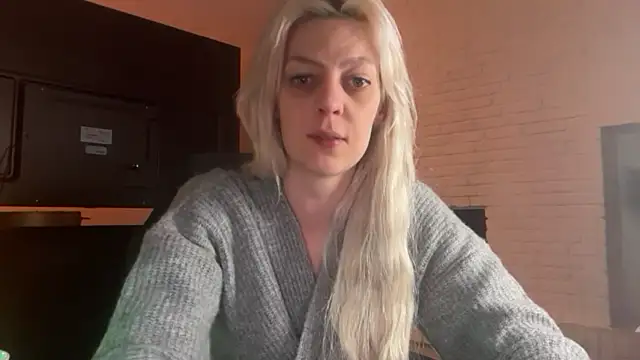 Melina Diamond online show from January 7, 2026, 2:47 am