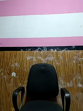  alexzz1155  online show from January 13, 2026, 4:29 am