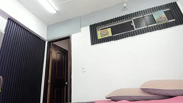 Emer santos online show from April 21, 2026, 7:50 pm