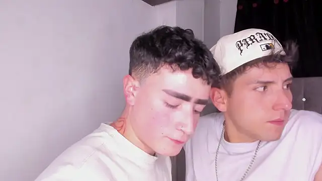 naughtysalomon   online show from March 3, 2026, 11:21 pm