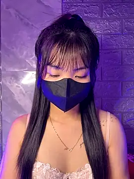 Snapshot of ___KARA___ chatting on December 18, 2025, 1:22 am KARA online show from December 18, 2025, 1:22 am