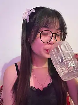 Snapshot of ___KARA___ chatting on January 14, 2026, 1:00 am KARA online show from January 14, 2026, 1:00 am