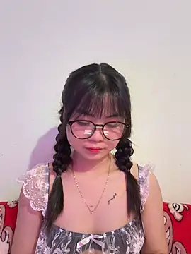 Snapshot of ___KARA___ chatting on January 16, 2026, 1:53 am KARA online show from January 16, 2026, 1:53 am