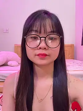 Snapshot of ___KARA___ chatting on February 3, 2026, 1:26 am KARA online show from February 3, 2026, 1:26 am