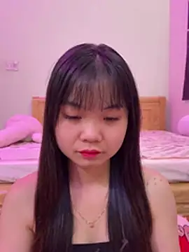 Snapshot of ___KARA___ chatting on February 5, 2026, 12:37 am KARA online show from February 5, 2026, 12:37 am