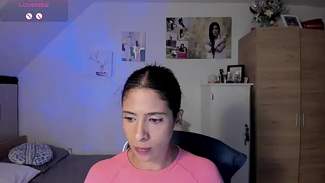 Snapshot of VEROSlen- chatting on June 4, 2026, 3:12 am VEROSlen- online show from June 4, 2026, 3:12 am