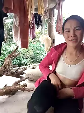 Girl cutee online show from January 14, 2026, 9:48 am