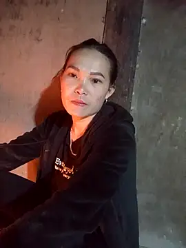 Girl cutee online show from February 18, 2026, 11:44 pm