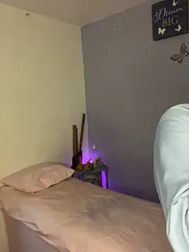 Amyy 1 online show from March 23, 2026, 11:31 pm