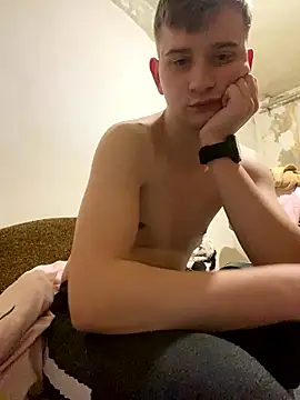 Snapshot of Fantastic6 chatting on January 18, 2026, 7:28 pm Fantastic6 online show from January 18, 2026, 7:28 pm