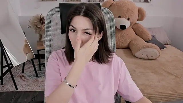 DiRosie online show from March 1, 2026, 9:33 am