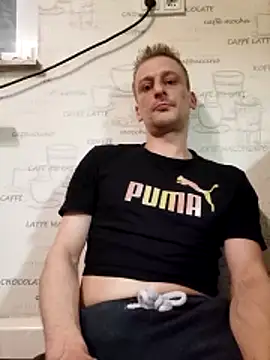 Snapshot of AnDyWaesche90 chatting on April 15, 2026, 3:24 am AnDyWaesche90 online show from April 15, 2026, 3:24 am