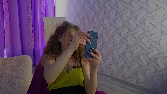 EvaTemptt online show from March 5, 2026, 2:35 pm