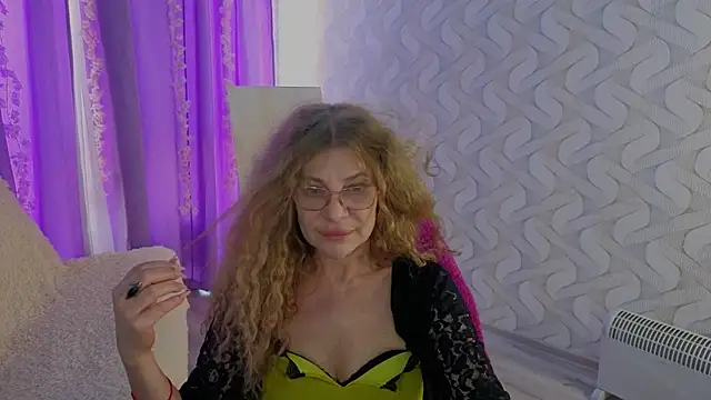 EvaTemptt online show from March 7, 2026, 1:52 pm