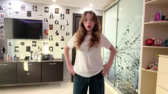 Princessofcashe online show from April 19, 2026, 3:22 pm