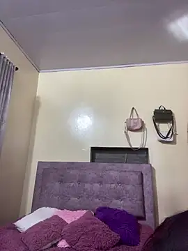 Candy LS online show from February 2, 2026, 8:40 pm