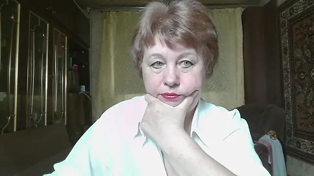 Snapshot of Casey_peach chatting on June 27, 2026, 4:28 am Casey peach online show from June 27, 2026, 4:28 am