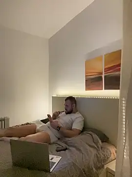 LunaFoxTip online show from March 2, 2026, 5:20 pm