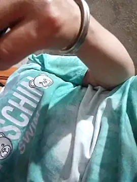 Maikha08 online show from April 25, 2026, 1:25 pm