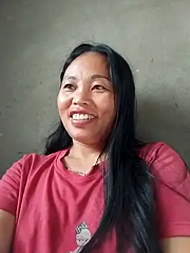 Snapshot of Maikha08 chatting on May 19, 2026, 1:56 am Maikha08 online show from May 19, 2026, 1:56 am