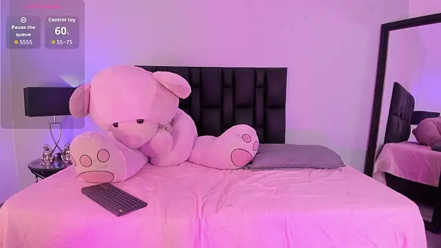 Kloebaby  online show from March 3, 2026, 8:48 pm