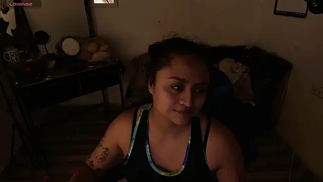 sofitabares  online show from June 20, 2026, 11:51 pm
