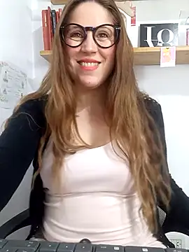 SofiEsteves online show from April 22, 2026, 3:02 pm