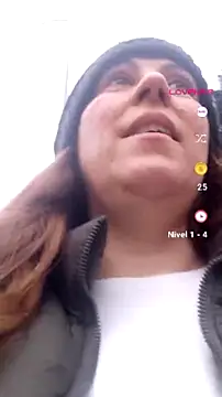 Snapshot of SofiEsteves chatting on July 21, 2026, 12:18 pm SofiEsteves online show from July 21, 2026, 12:18 pm