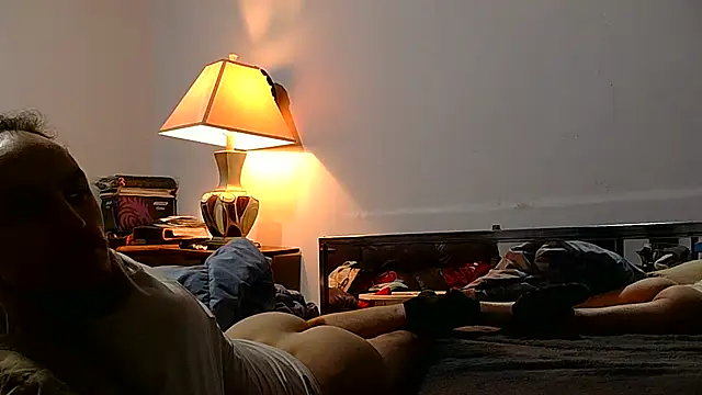 Snapshot of LilWhyteBoiGamer chatting on February 7, 2026, 7:56 am LilWhyteBoiGamer online show from February 7, 2026, 7:56 am