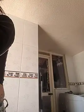 mara adiction online show from December 19, 2025, 8:27 pm